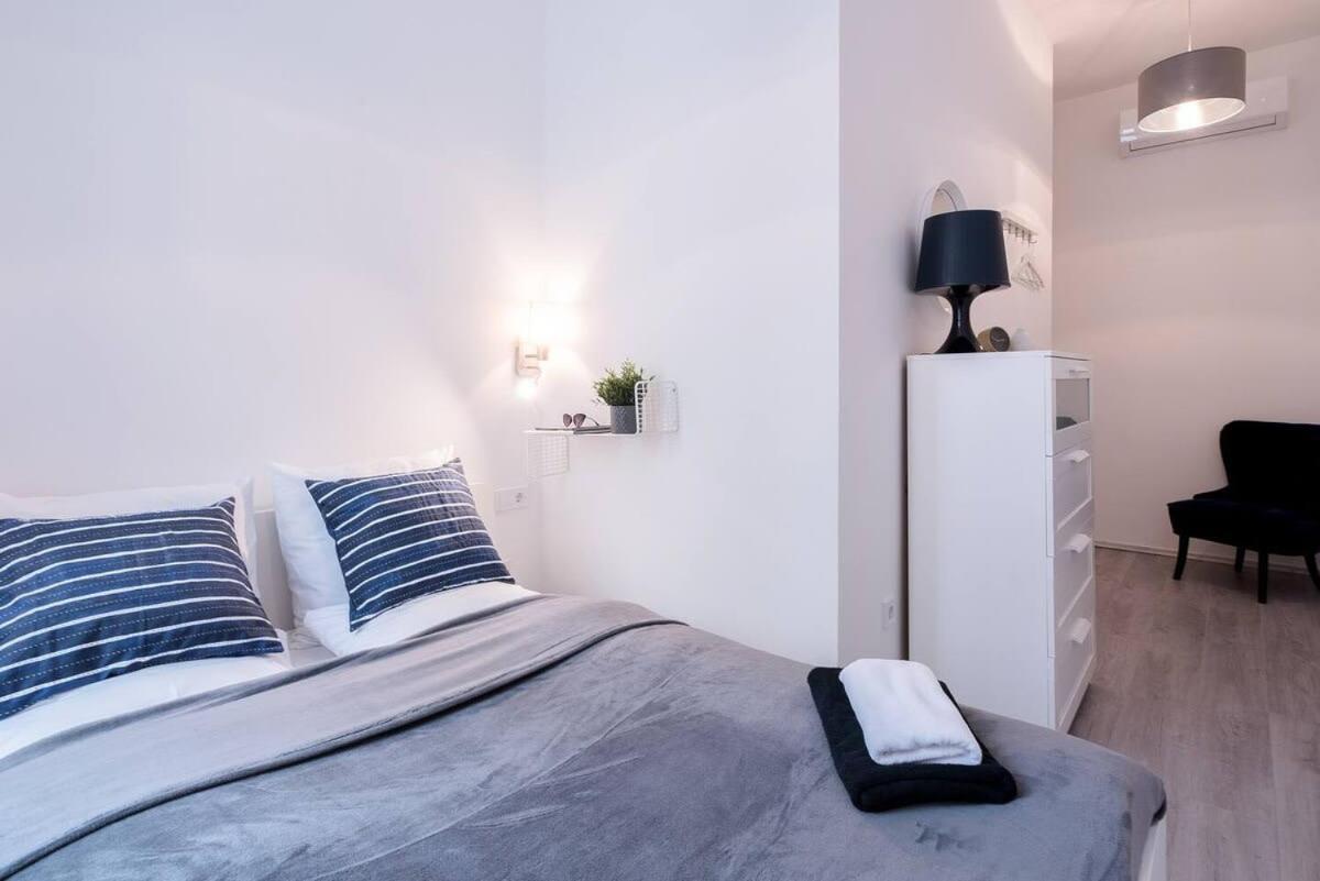 Brand New And Modern Appartamento