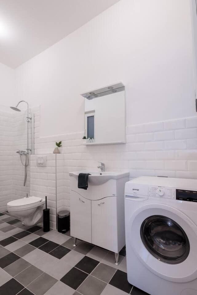 Appartamento Brand New And Modern Budapest