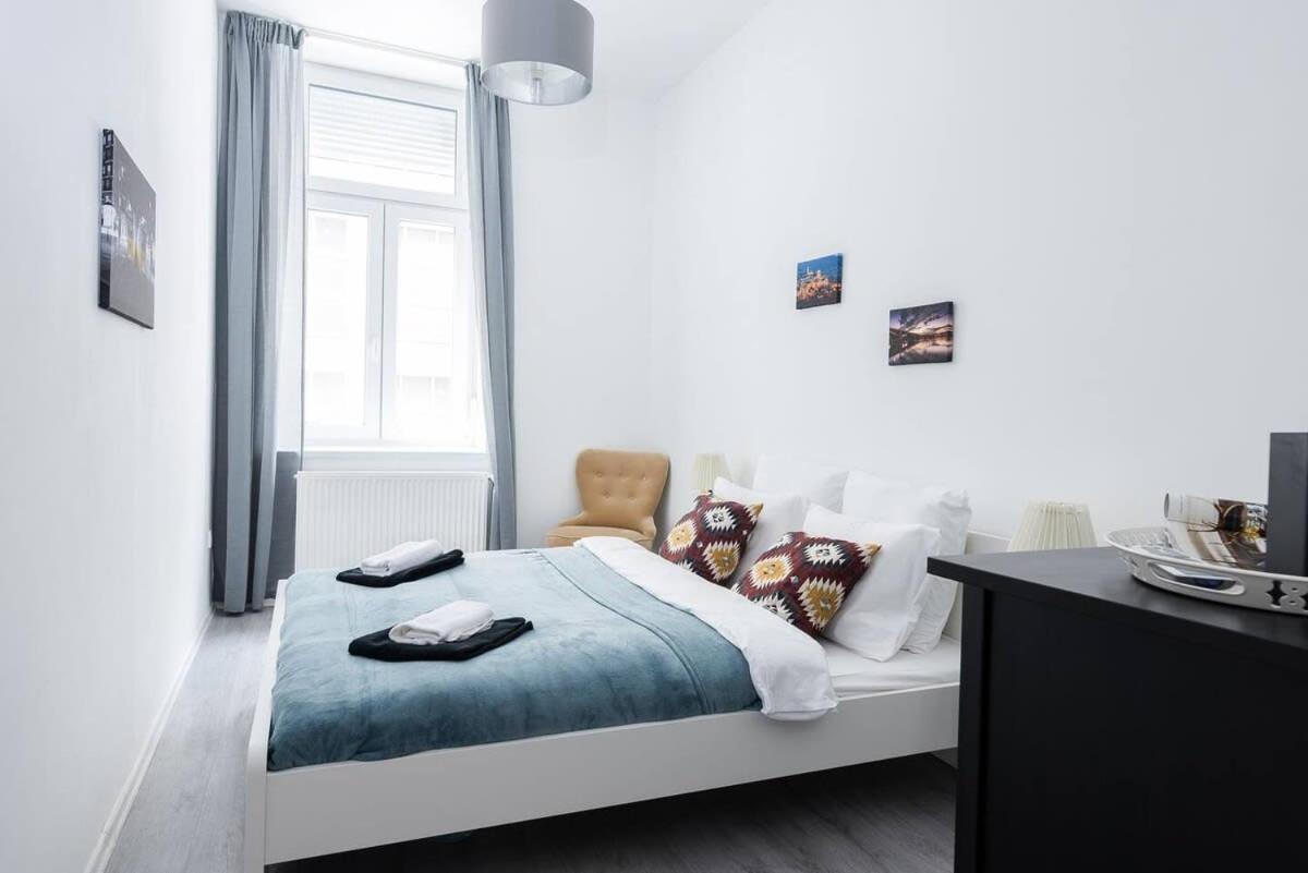 Brand New And Modern Appartamento Budapest