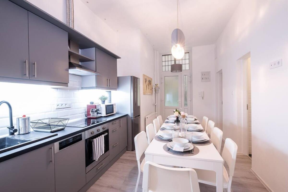 Brand New And Modern Appartamento